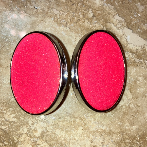 Elegant Glittering Oval Earrings - Picture 2 of 4